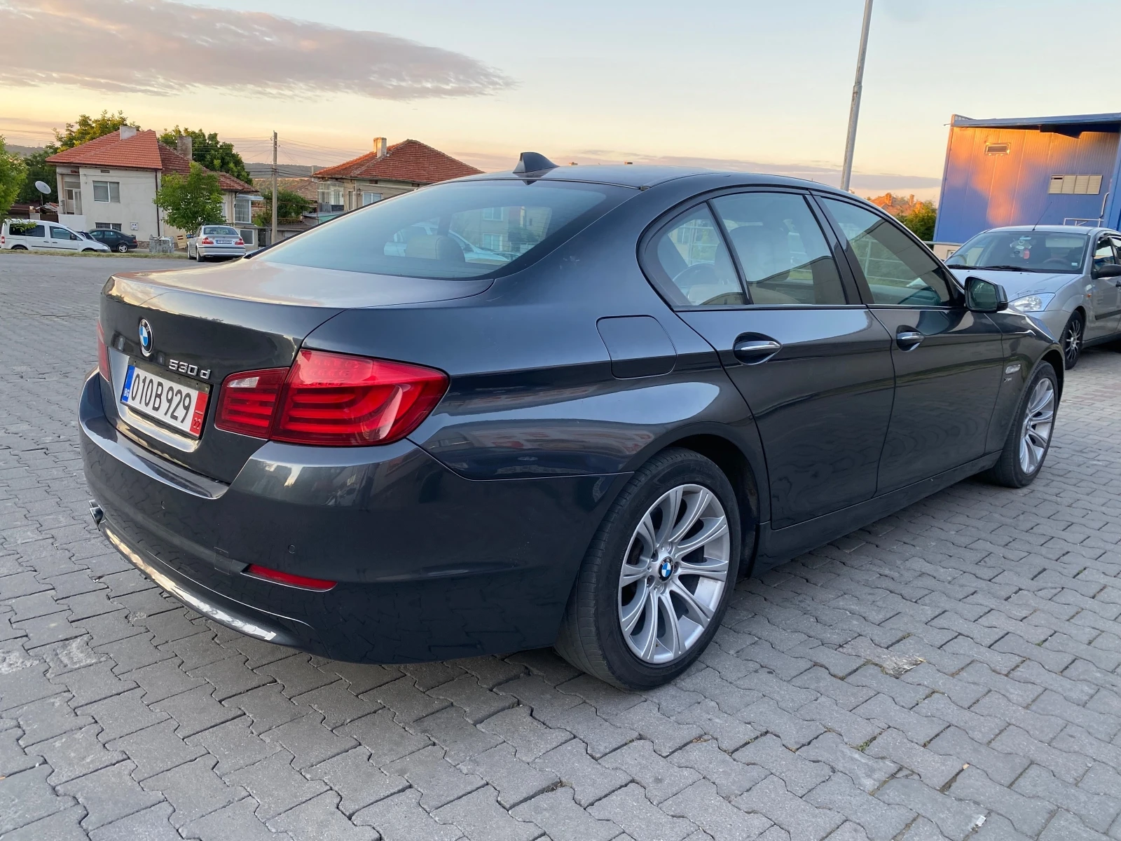 BMW 530 530D xDrive 8skor - изображение 5