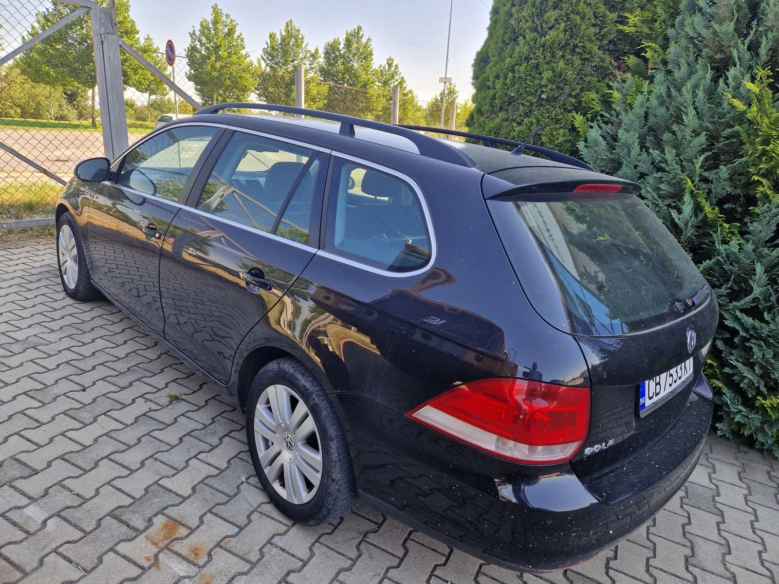 VW Golf 1.9 tdi комби автоматик - изображение 4