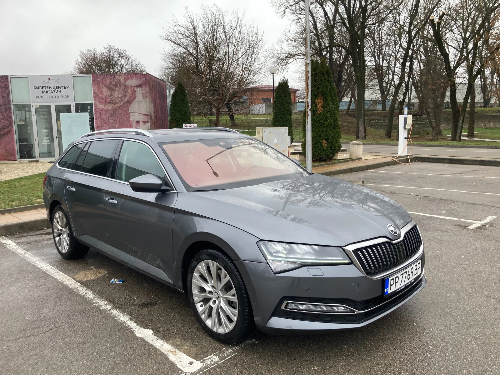 Skoda Superb 2.0tdi 4x4 face - изображение 5