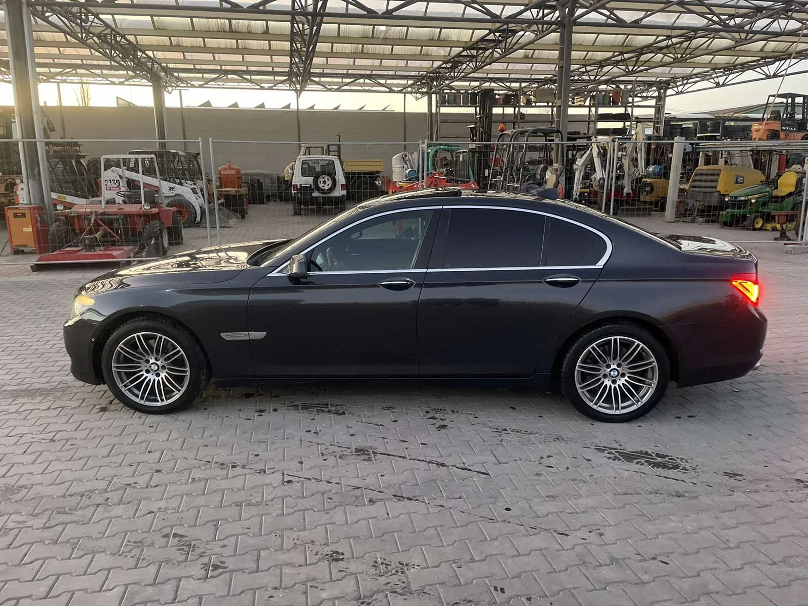 BMW 730  - изображение 4