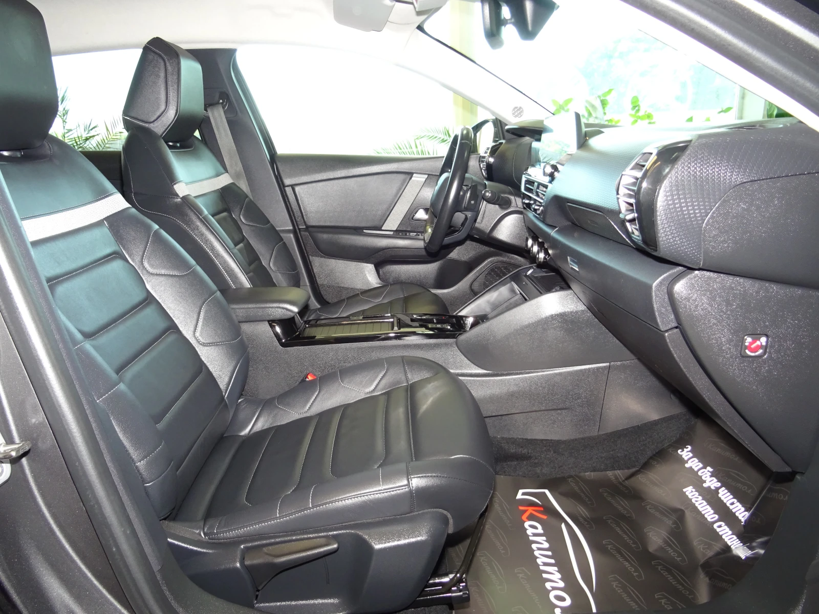 Citroen C4 1.5 BLUE HDI SHINE EAT8 131 - изображение 10