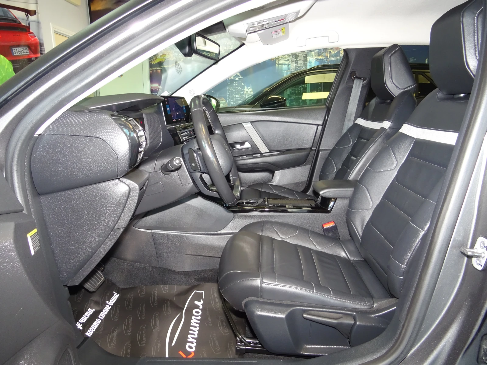 Citroen C4 1.5 BLUE HDI SHINE EAT8 131 - изображение 7