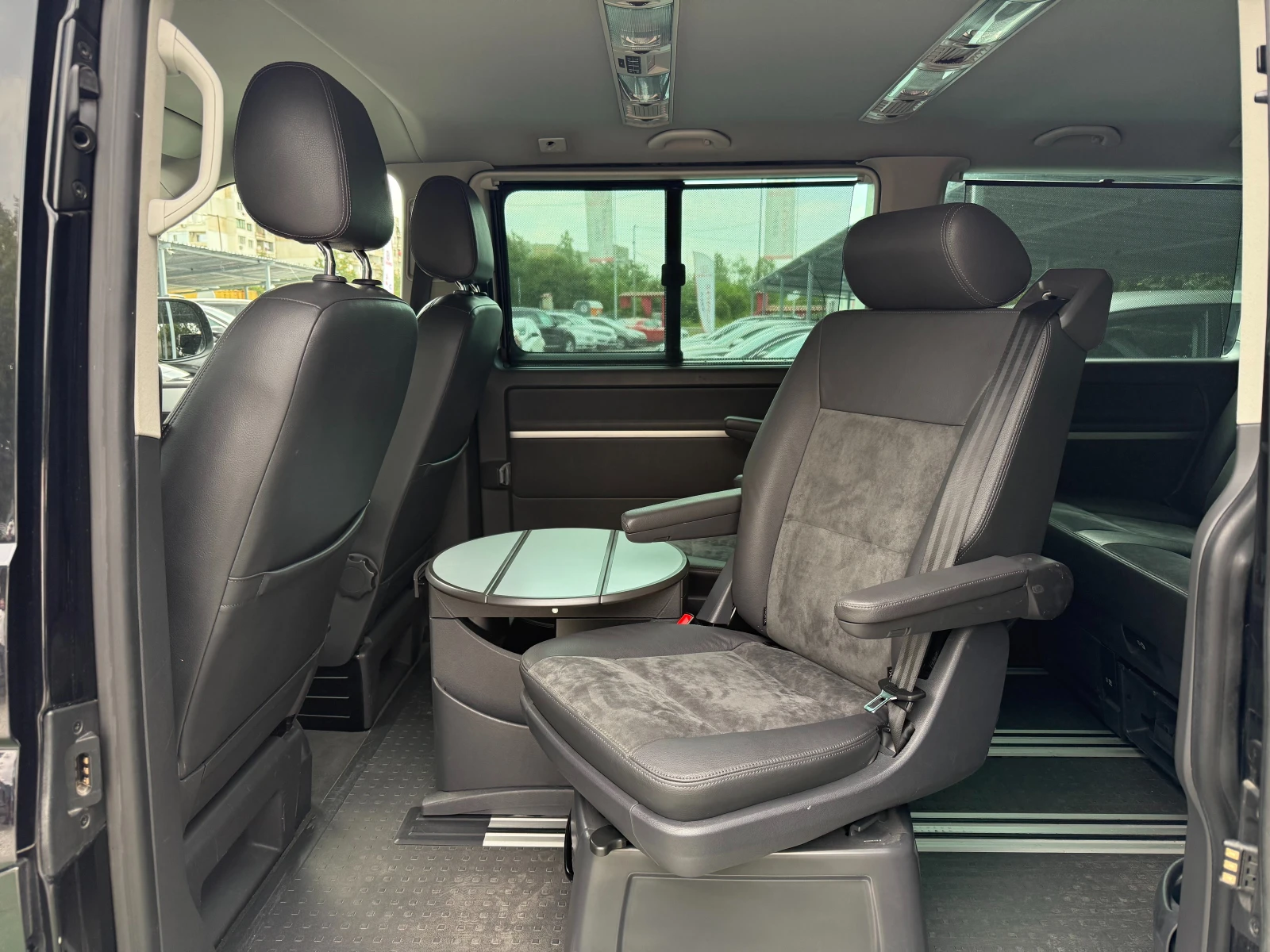 VW Multivan 2.0TDI HIGHLINE - изображение 10