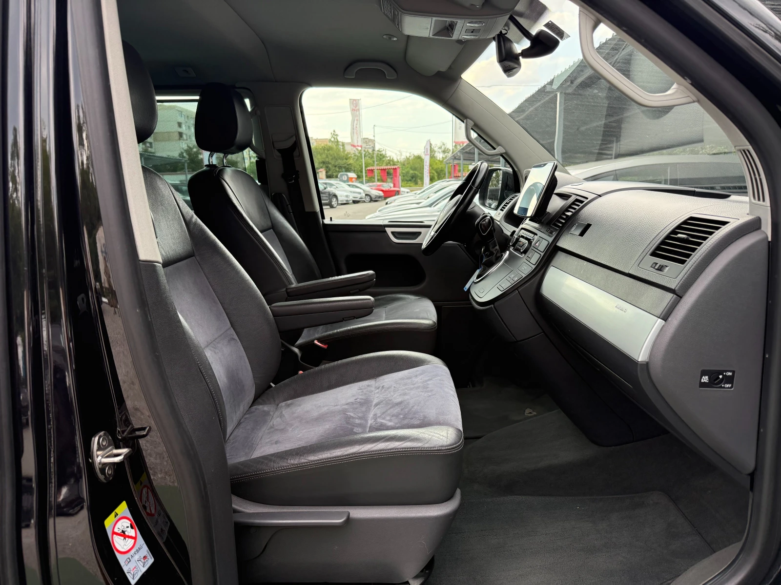 VW Multivan 2.0TDI HIGHLINE - изображение 8