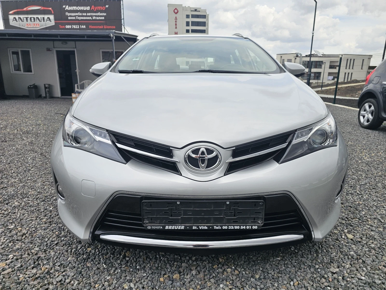 Toyota Auris 1.4D4D 90K.C.SOLL - изображение 2