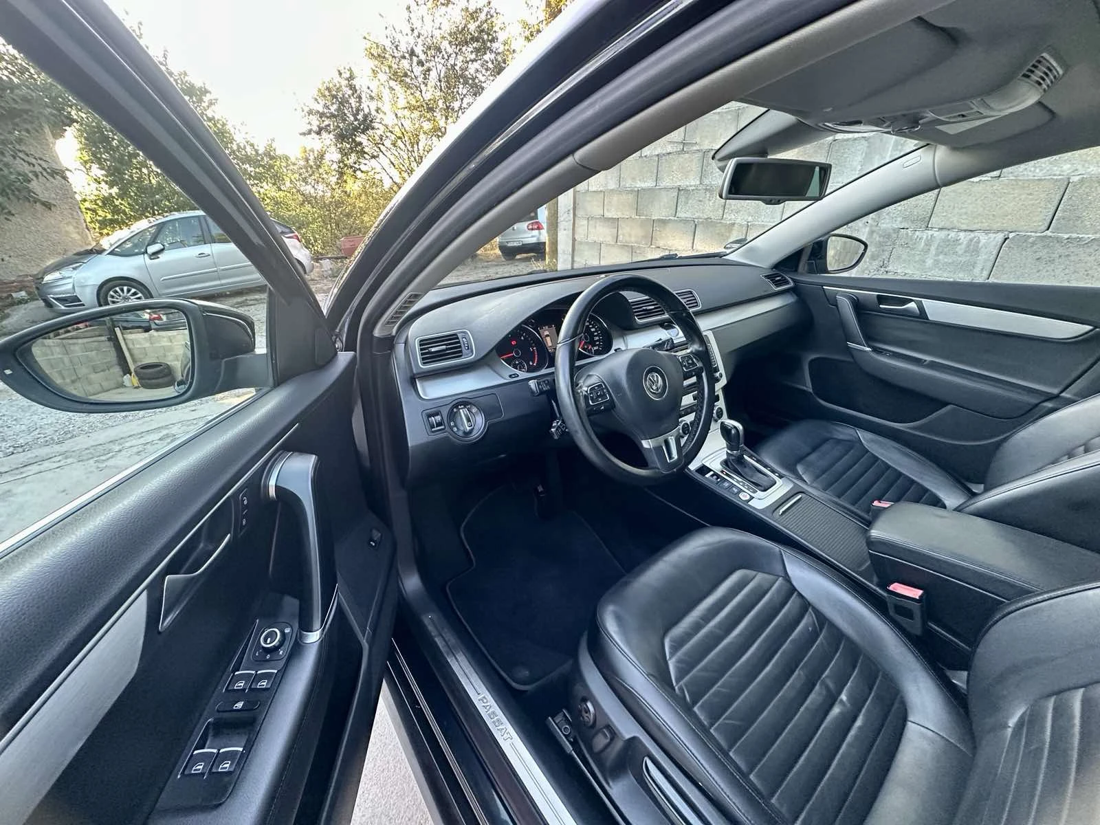 VW Passat Highline Панорама, Distronic, Автоматик - изображение 9