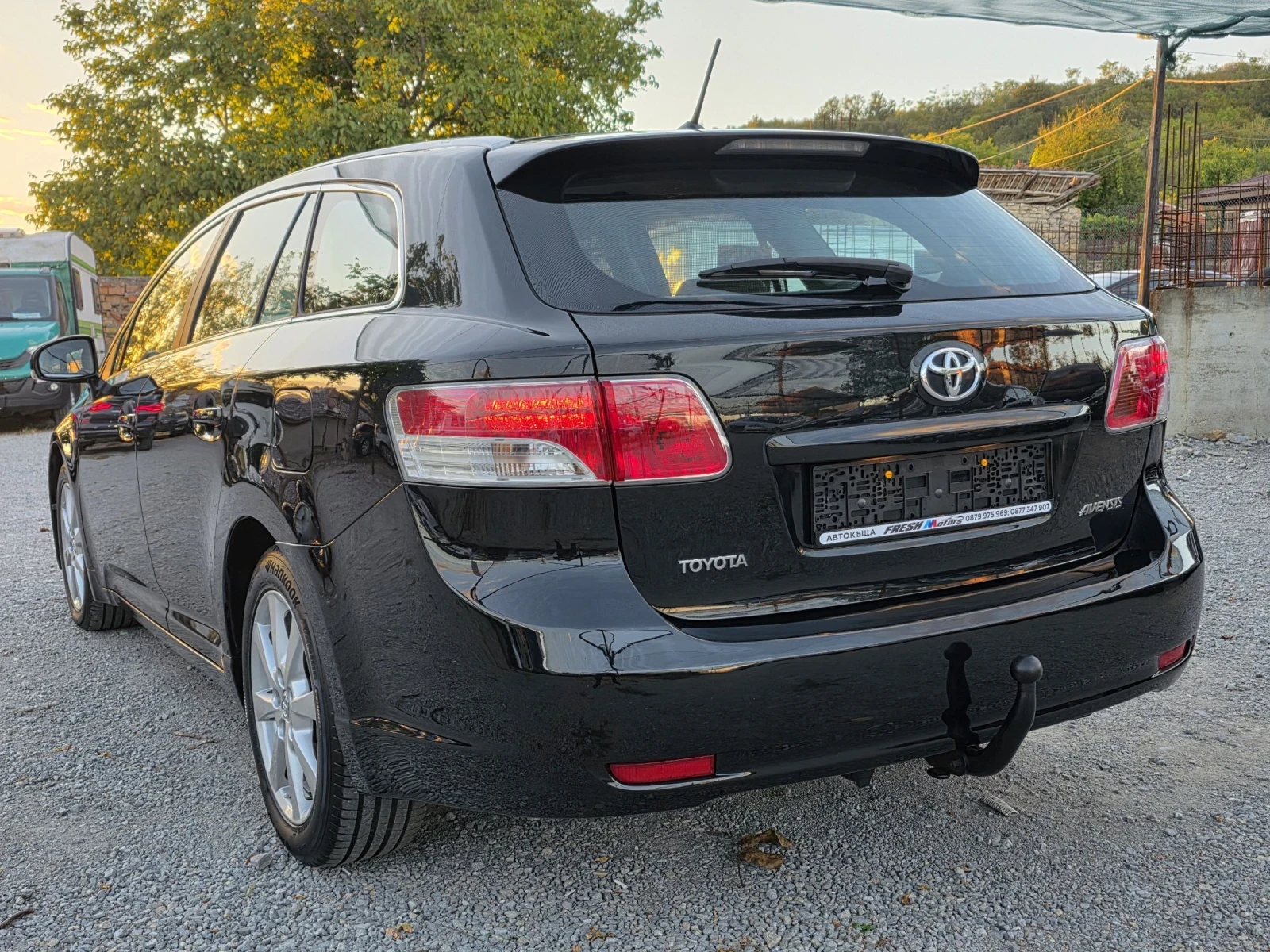 Toyota Avensis 2.2 D4D 150 К.С. / НАВИ / КОЖА / КСЕНОН - изображение 3