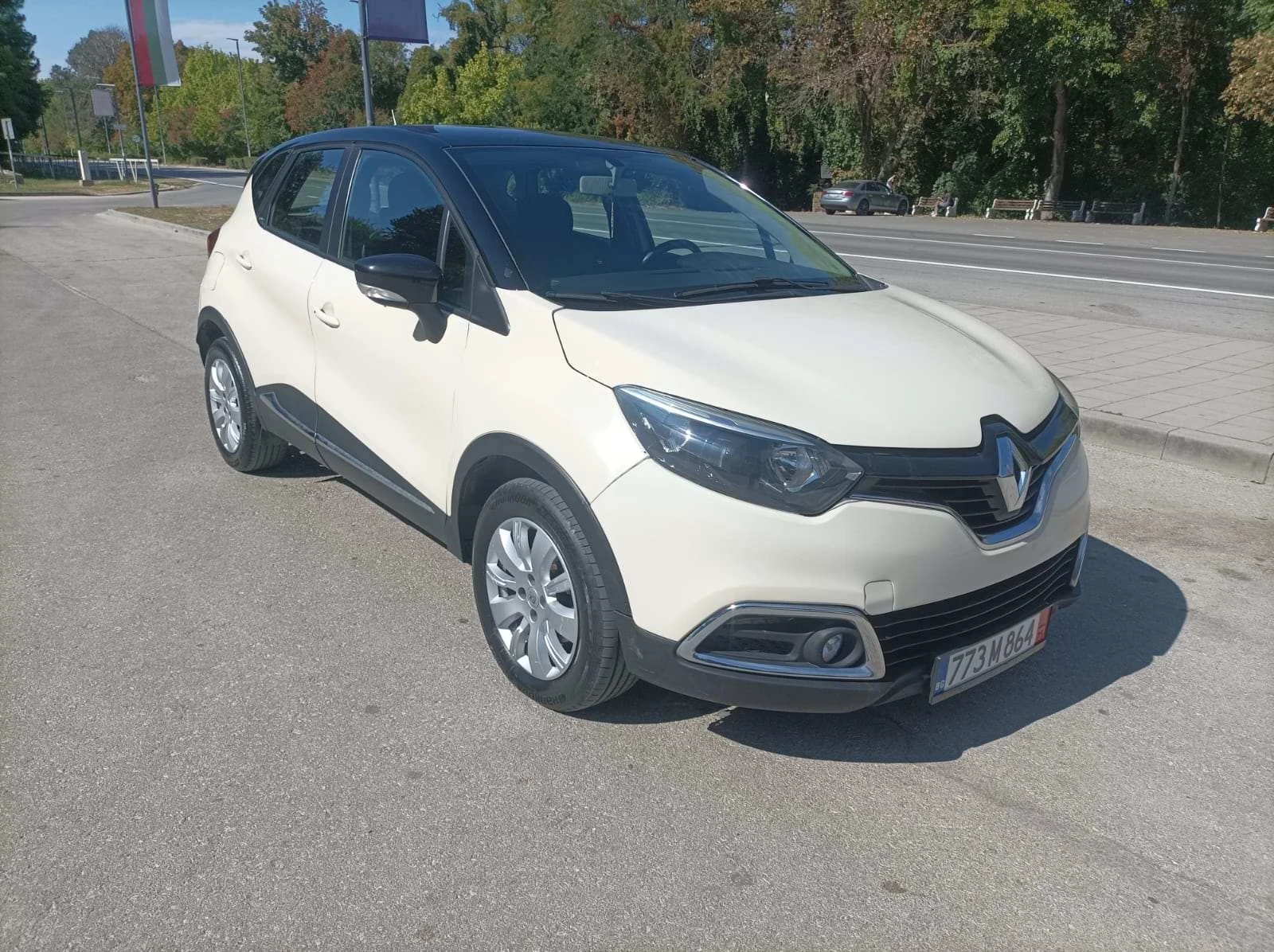 Renault Captur  - изображение 2