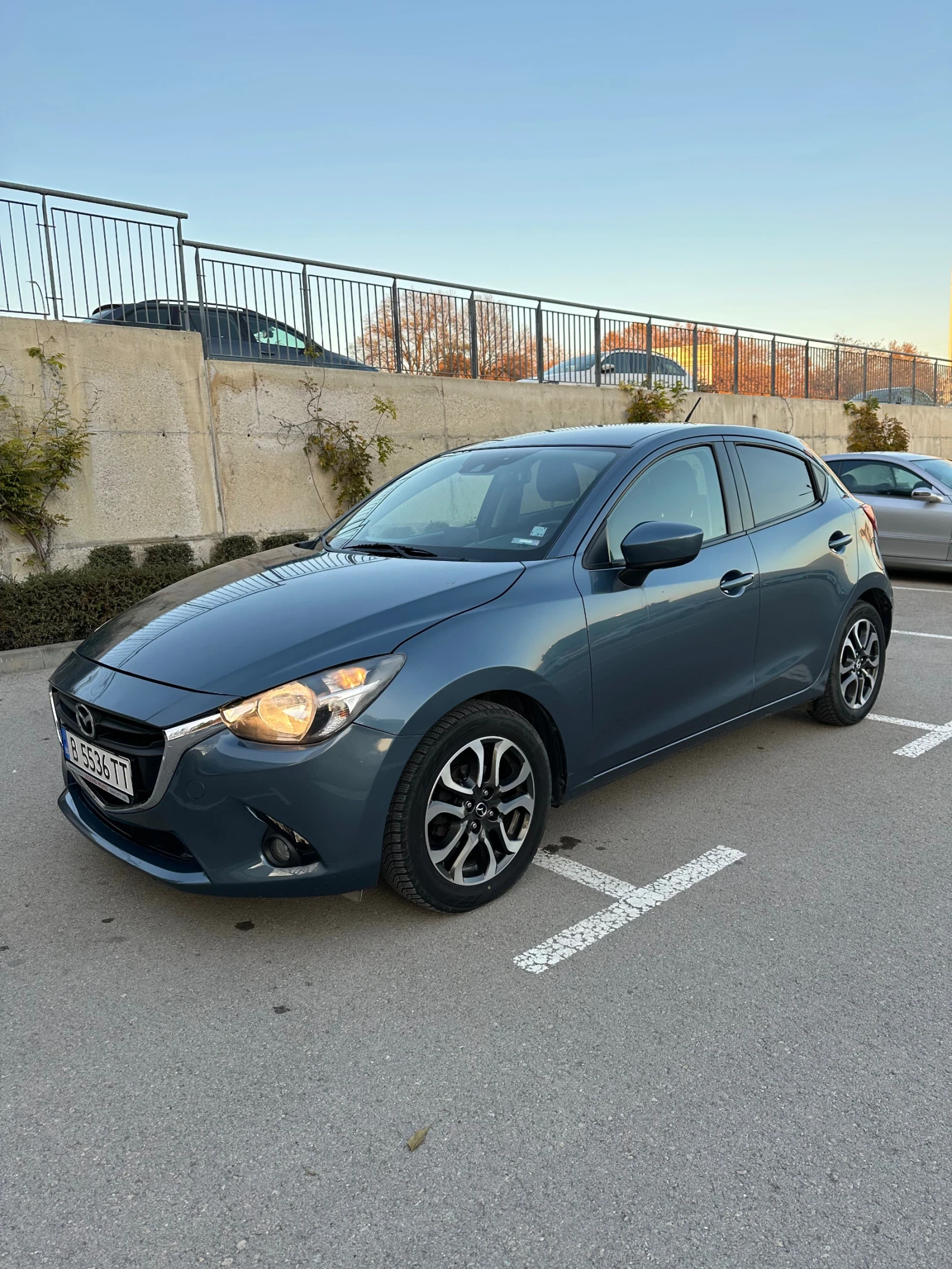 Mazda 2 1.5 skyactiv  | Mobile.bg   4