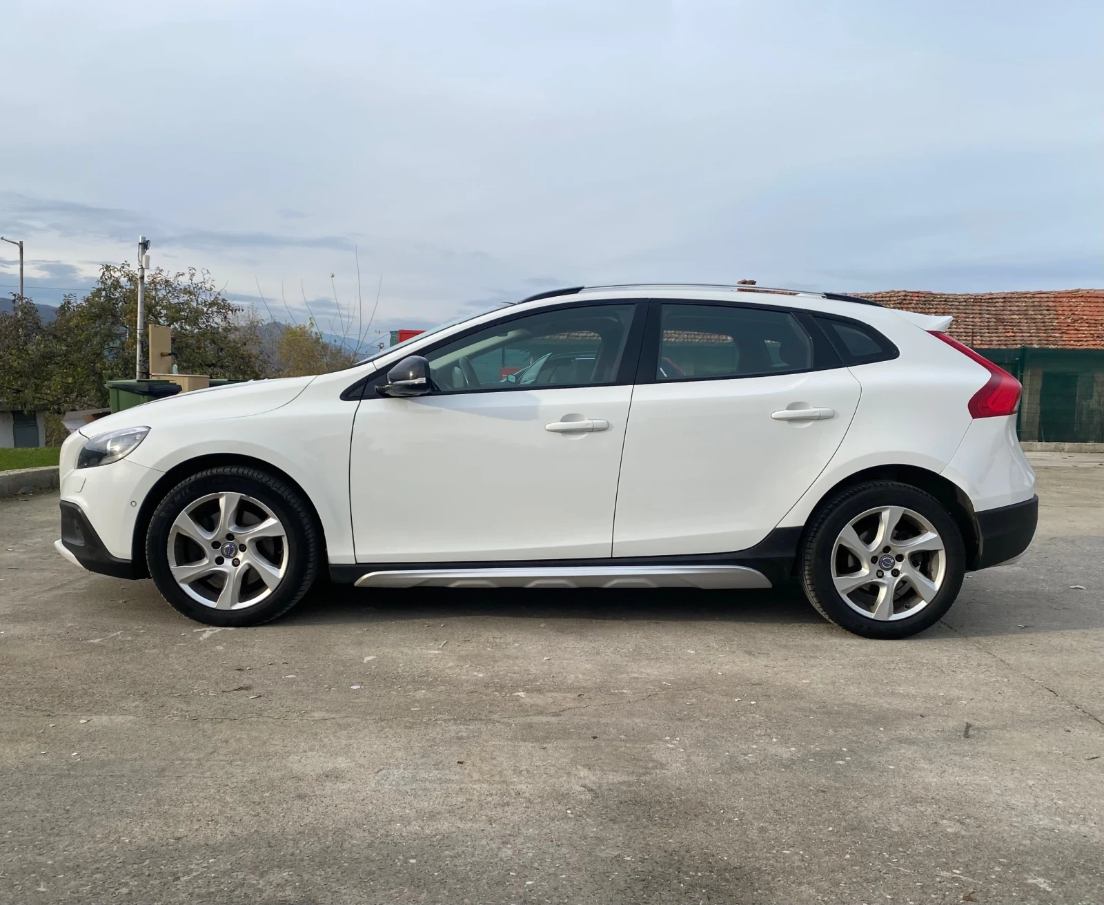 Volvo V40 Cross Country Volvo V40 Cross Country2.0D4 20135  | Mobile.bg   3