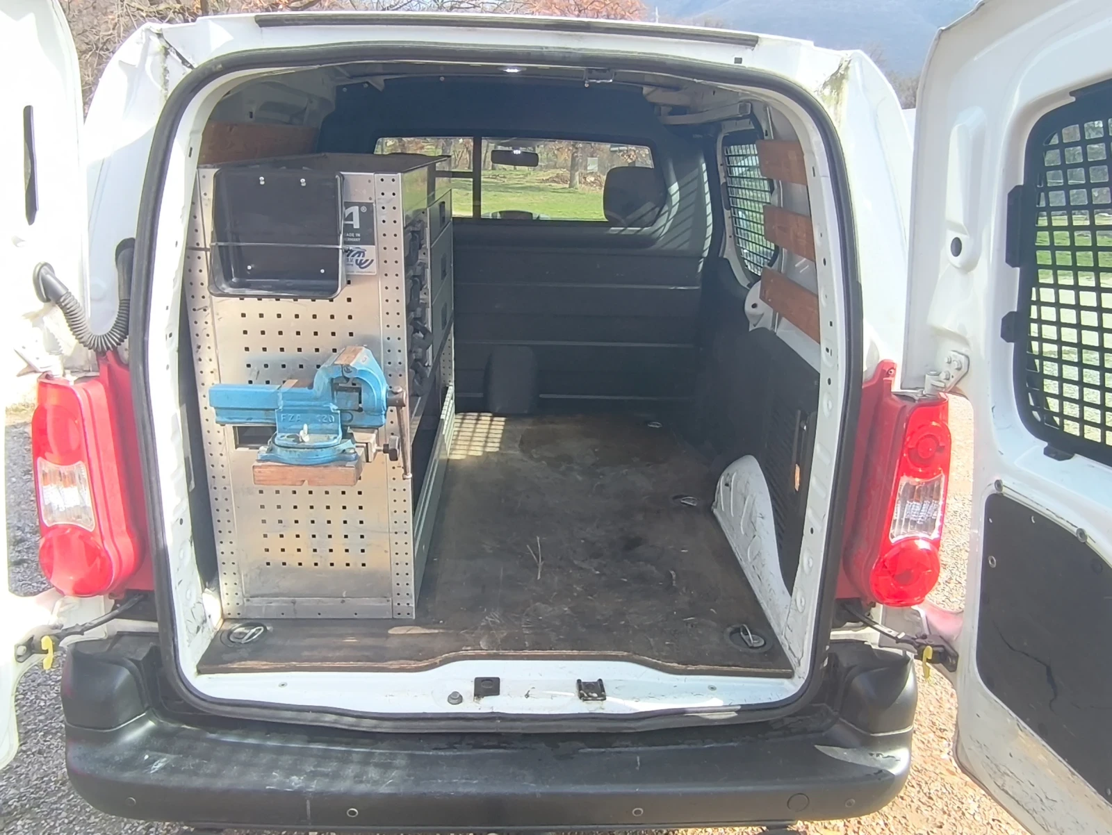 Citroen Berlingo 1.6 E-HDI 2+ 1 - изображение 5