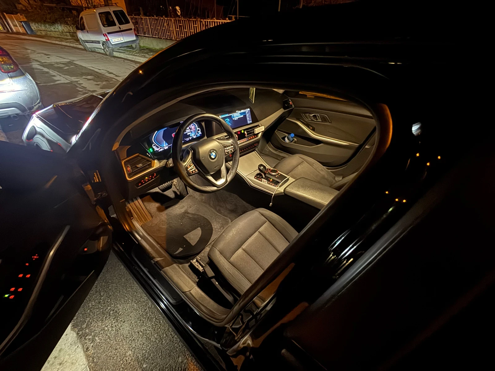 BMW 330, снимка 11 - Автомобили и джипове - 53753922