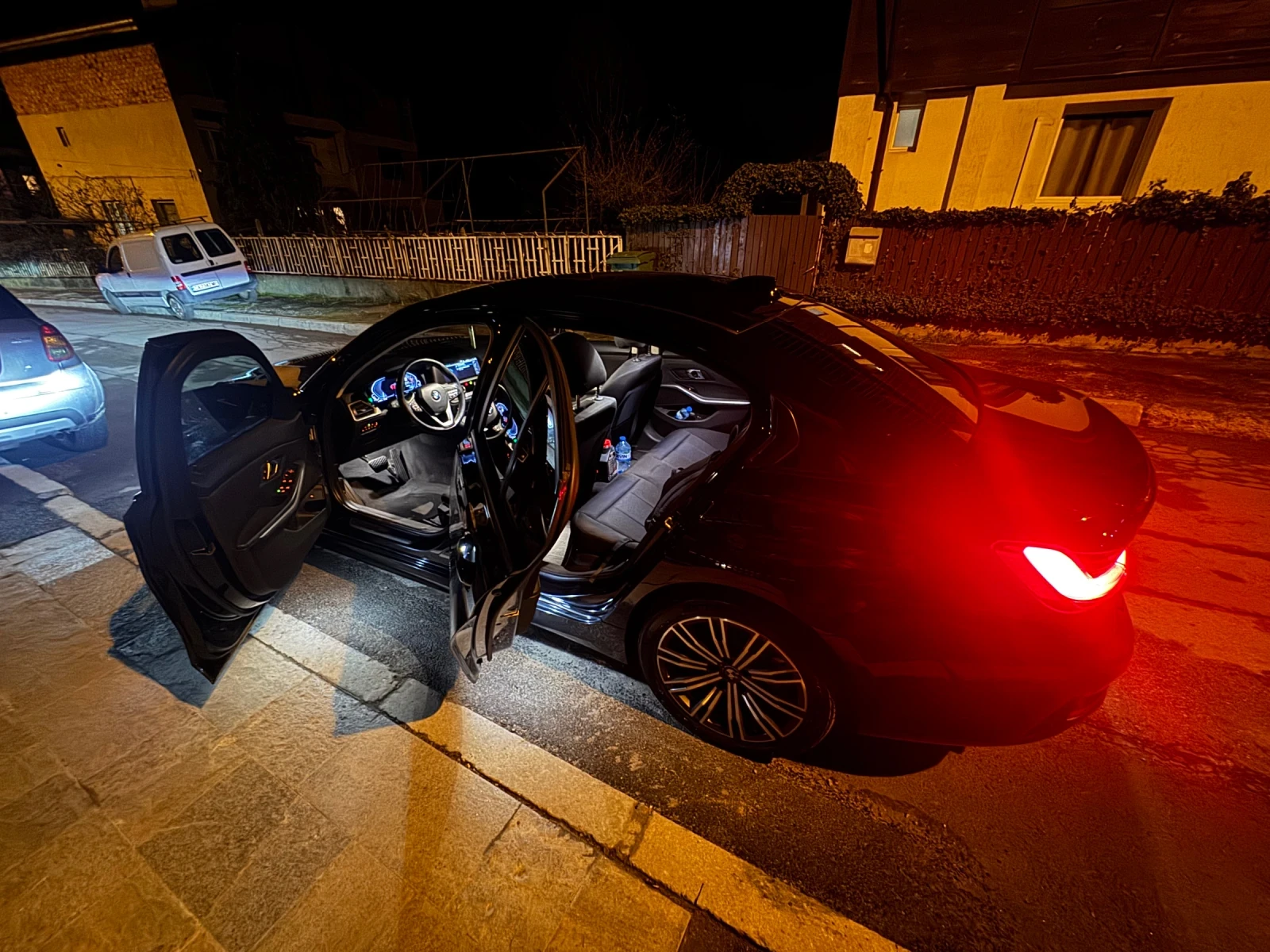 BMW 330, снимка 9 - Автомобили и джипове - 53753922