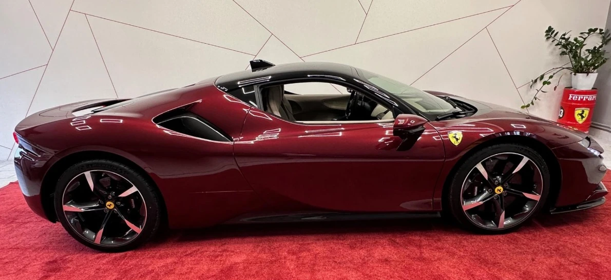 Ferrari SF 90 Spider 4.0 V8 Plug-in Hybrid AWD, снимка 3 - Автомобили и джипове - 53828580