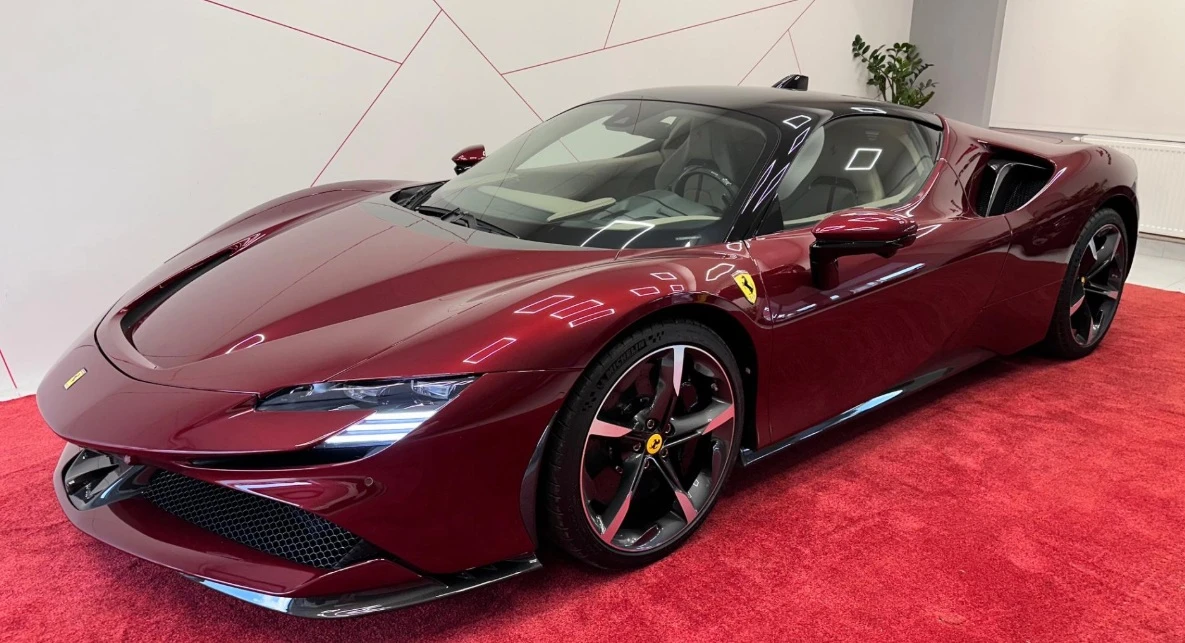 Ferrari SF 90 Spider 4.0 V8 Plug-in Hybrid AWD