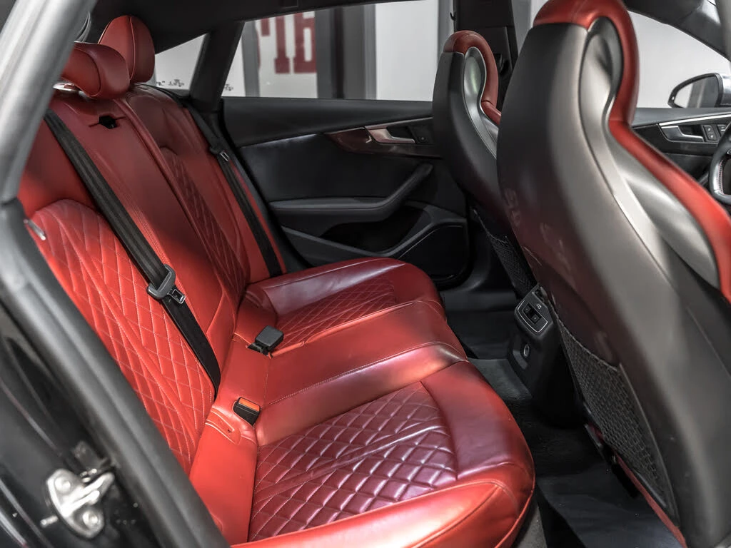 Audi S5 Carbon* S-Line Plus* АвтоКредит* (ЦЕНА ДО БГ), снимка 10 - Автомобили и джипове - 53829608