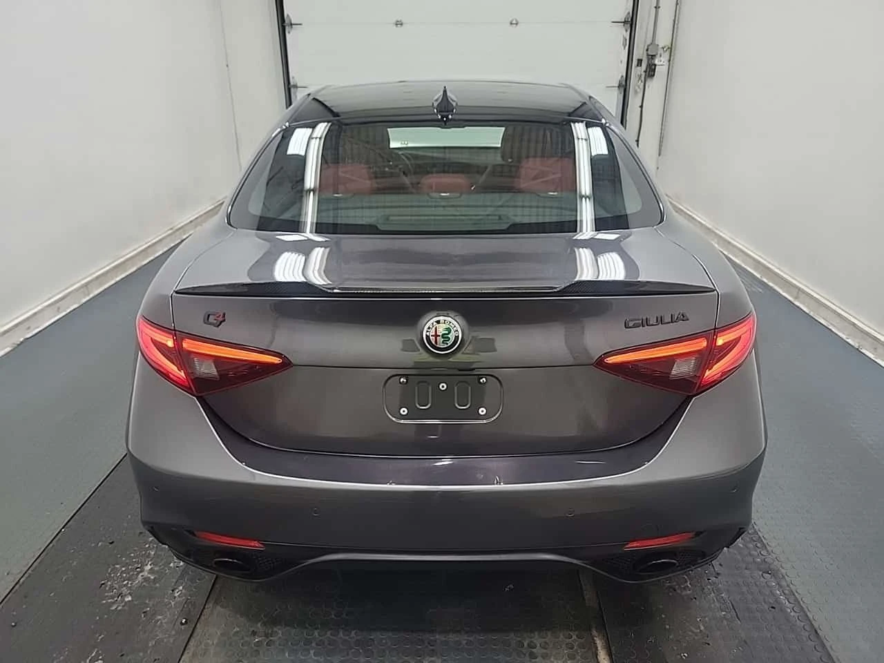 Alfa Romeo Giulia * TI SPORT * CARFAX * ЦЕНА ДО БГ, снимка 5 - Автомобили и джипове - 53954517
