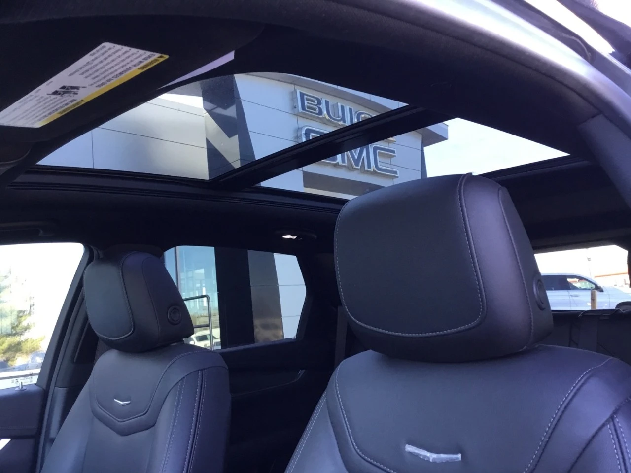 Cadillac XT5 Sport AWD, снимка 13 - Автомобили и джипове - 54358867