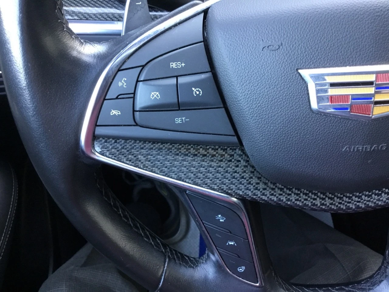 Cadillac XT5 Sport AWD, снимка 10 - Автомобили и джипове - 54358867