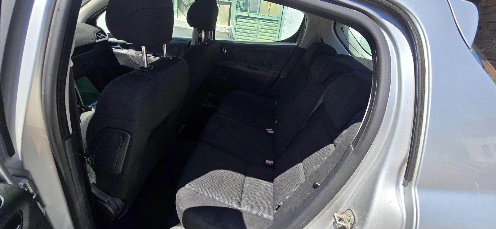 Peugeot 207 1.6 109кс, снимка 15 - Автомобили и джипове - 54657328