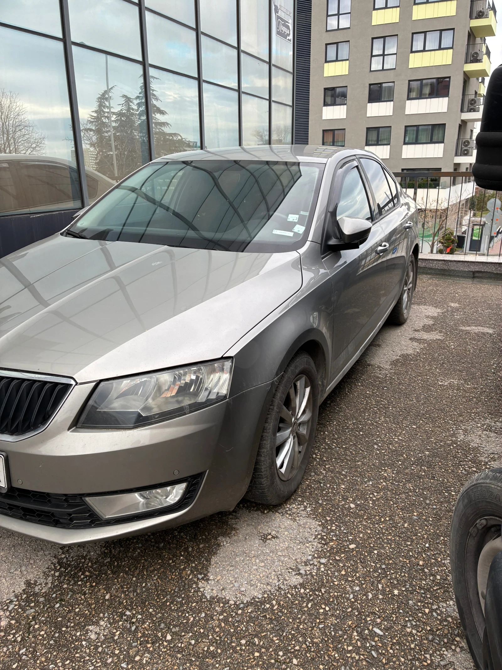 Skoda Octavia 1.6 TDI, снимка 2 - Автомобили и джипове - 54495264