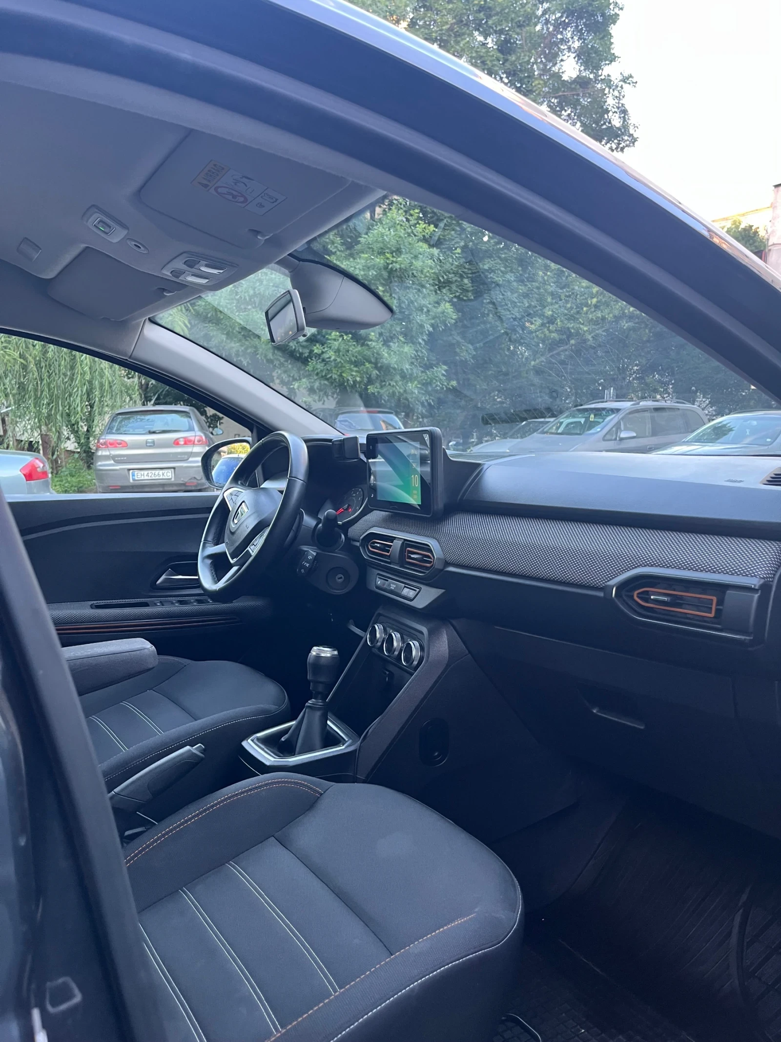 Dacia Sandero, снимка 5 - Автомобили и джипове - 54874306