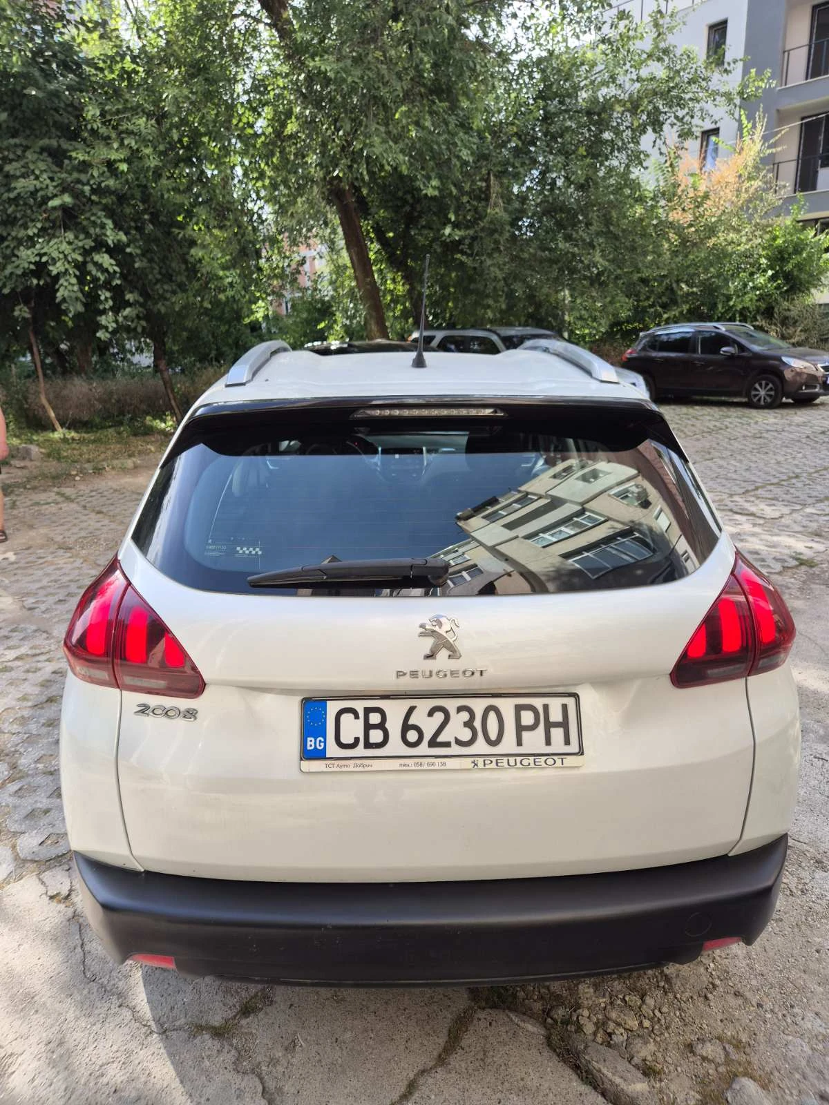 Peugeot 2008 ALLURE 1.5 eHDI, снимка 3 - Автомобили и джипове - 55218344