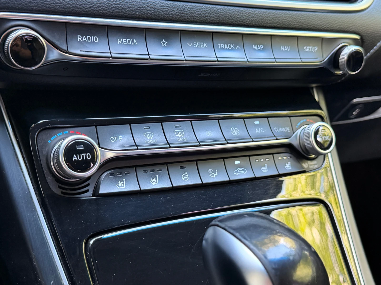 Hyundai Grandeur 3.0i / V6 / LPG, снимка 14 - Автомобили и джипове - 55401731