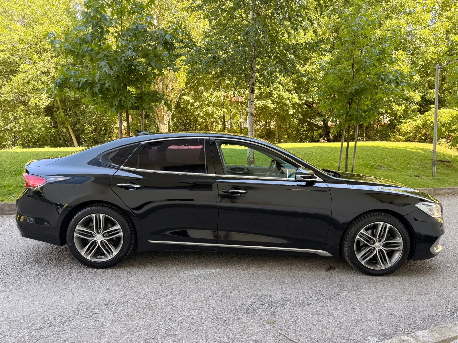 Hyundai Grandeur 3.0i / V6 / LPG, снимка 8 - Автомобили и джипове - 55401731