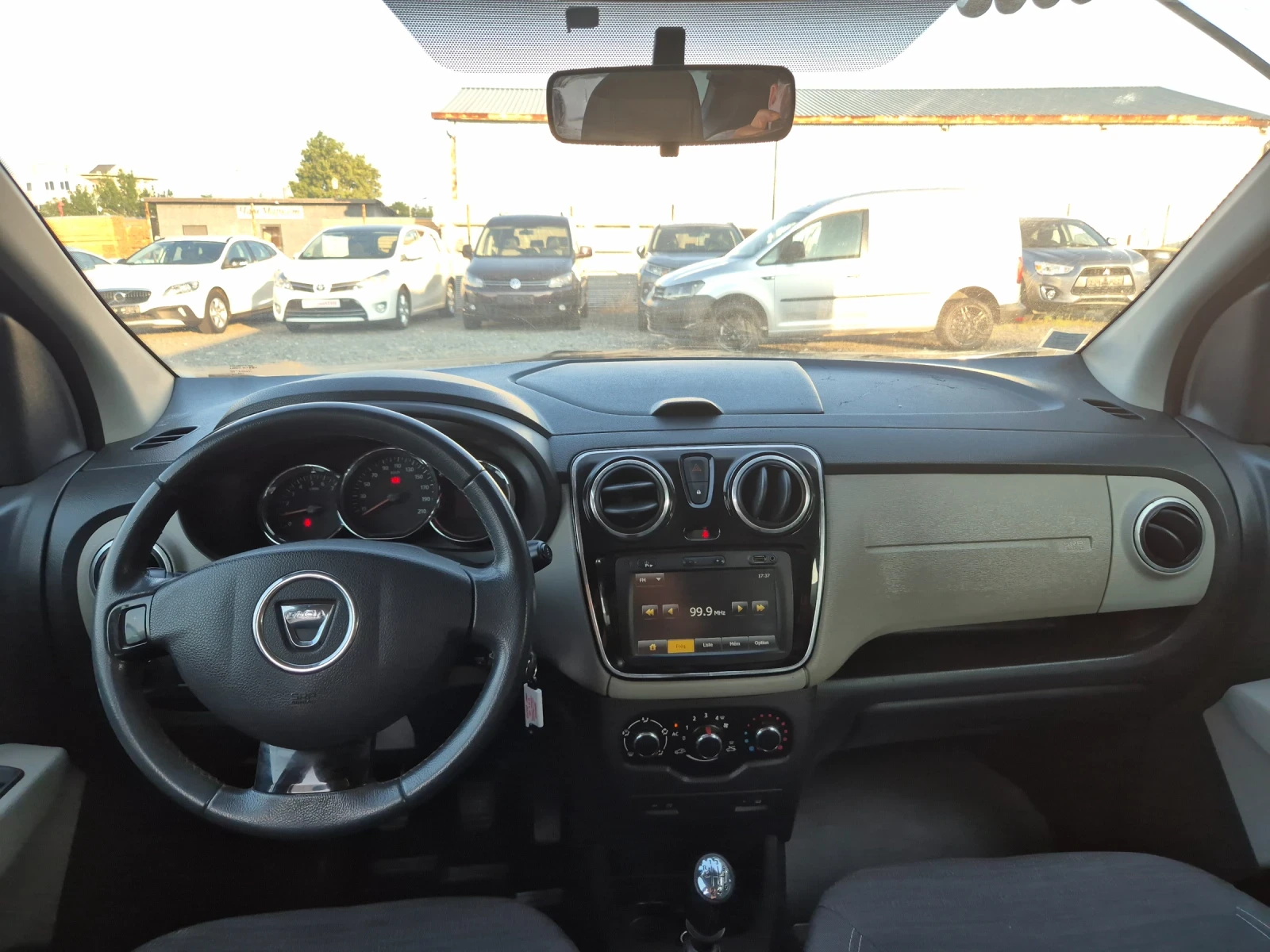 Dacia Lodgy 6+ 1места 1.5dci, снимка 12 - Автомобили и джипове - 55589629