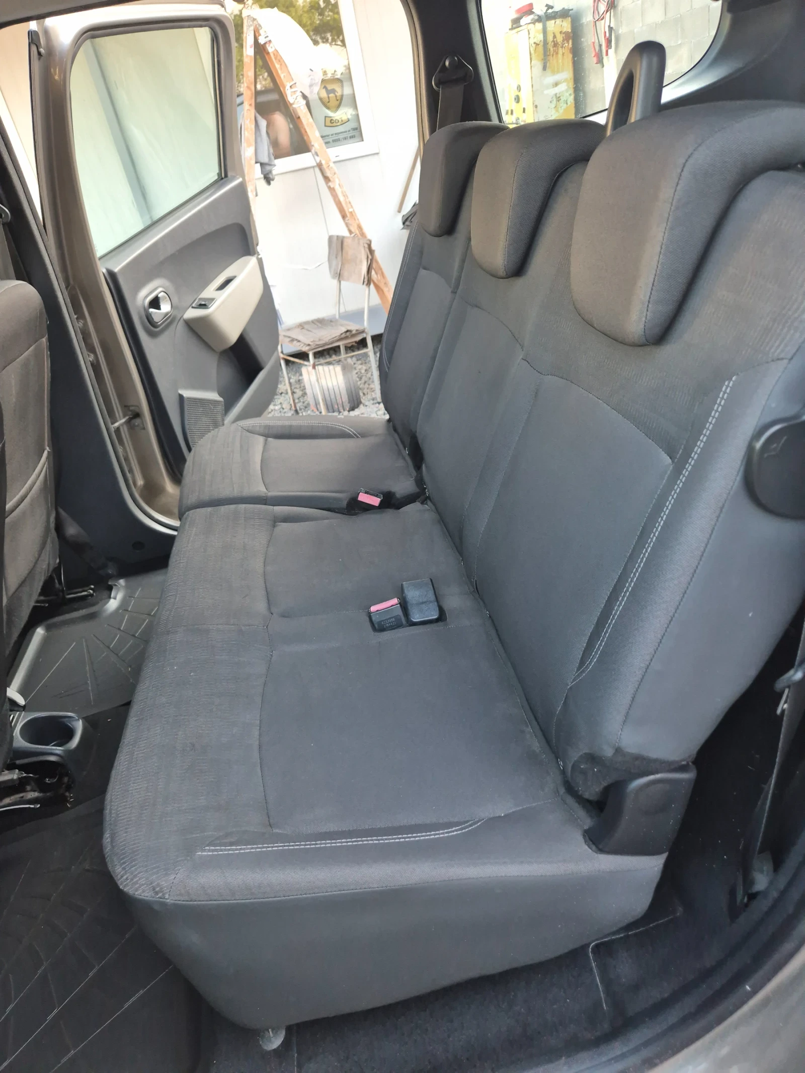 Dacia Lodgy 6+ 1места 1.5dci, снимка 9 - Автомобили и джипове - 55589629