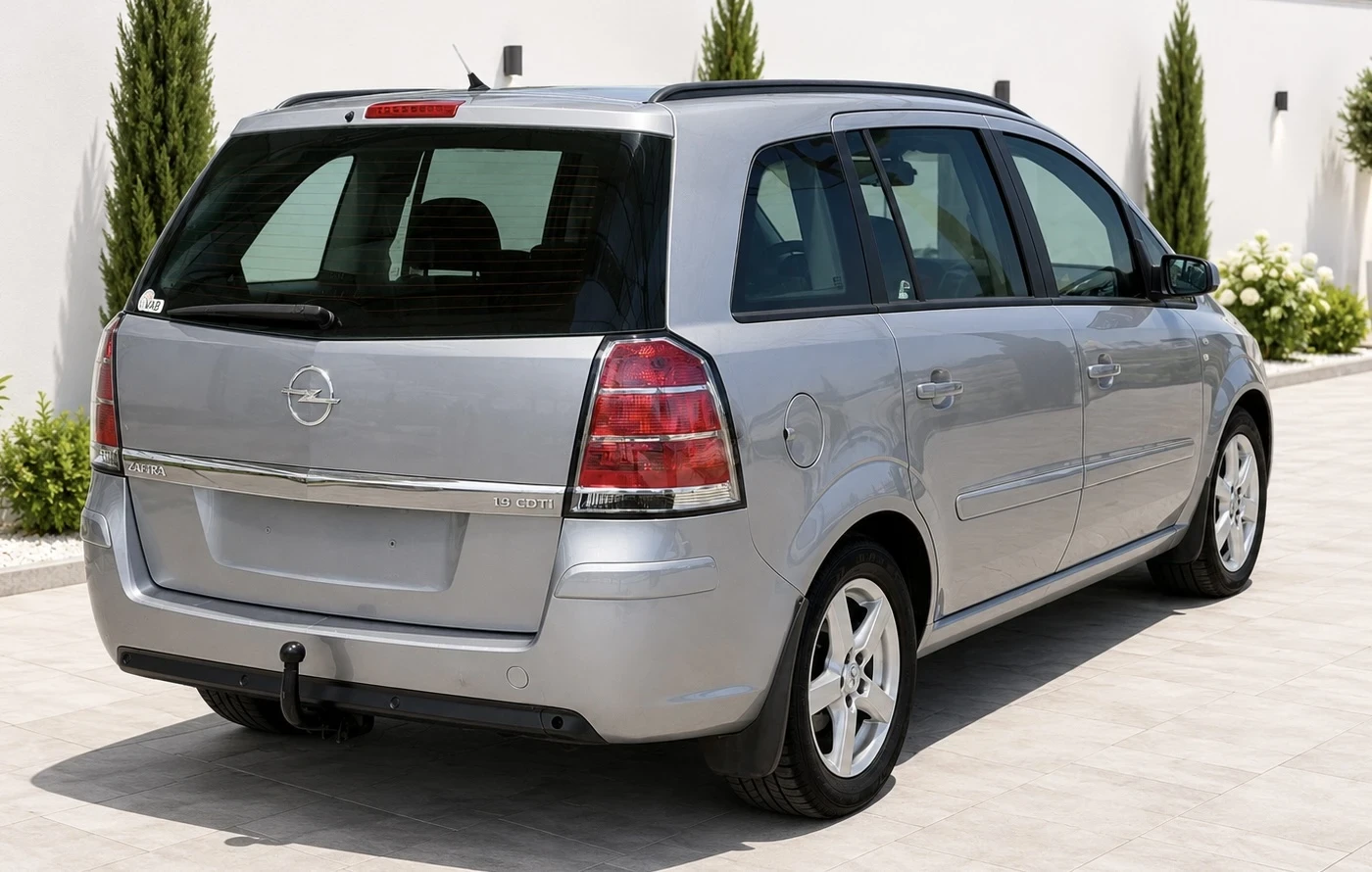 Opel Astra 1.9 cdti 6+ 1 климатроник, снимка 3 - Автомобили и джипове - 55796597