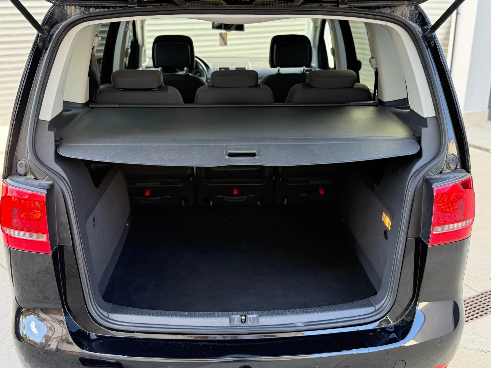 VW Touran 2.0TDI DSG LIFE | Mobile.bg � ����������� 7