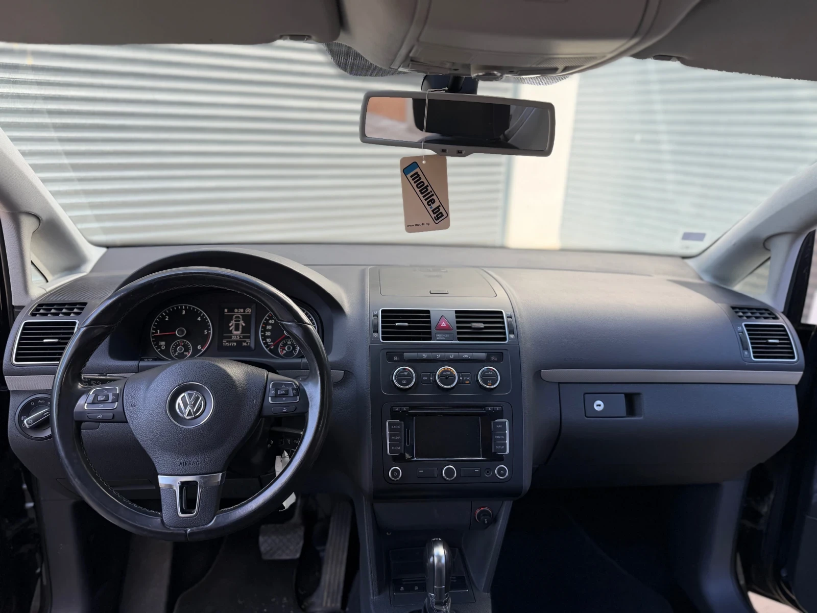 VW Touran 2.0TDI DSG LIFE | Mobile.bg � ����������� 10