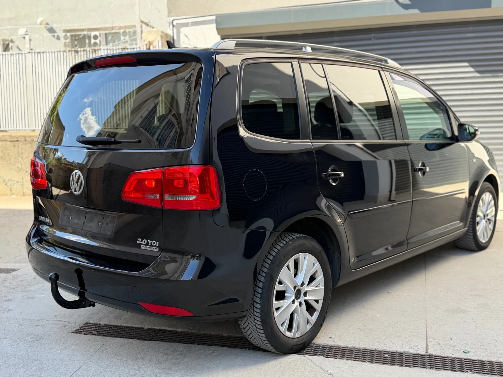 VW Touran 2.0TDI DSG LIFE | Mobile.bg � ����������� 4