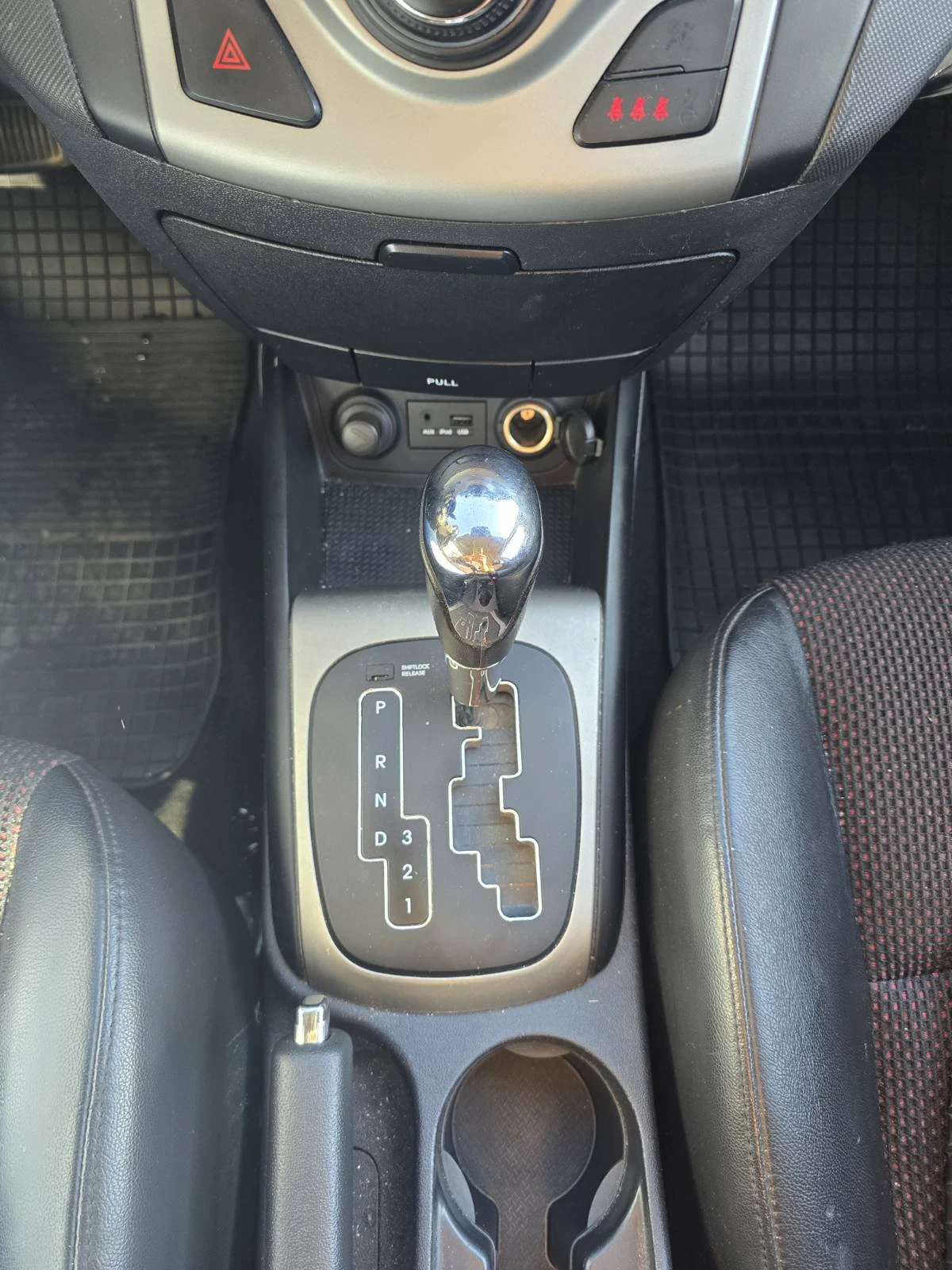 Hyundai I30 1.6 TCe 115hp EDC, снимка 9 - Автомобили и джипове - 56099535