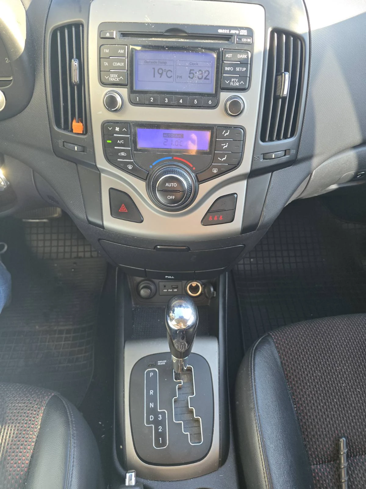 Hyundai I30 1.6 TCe 115hp EDC, снимка 10 - Автомобили и джипове - 56099535