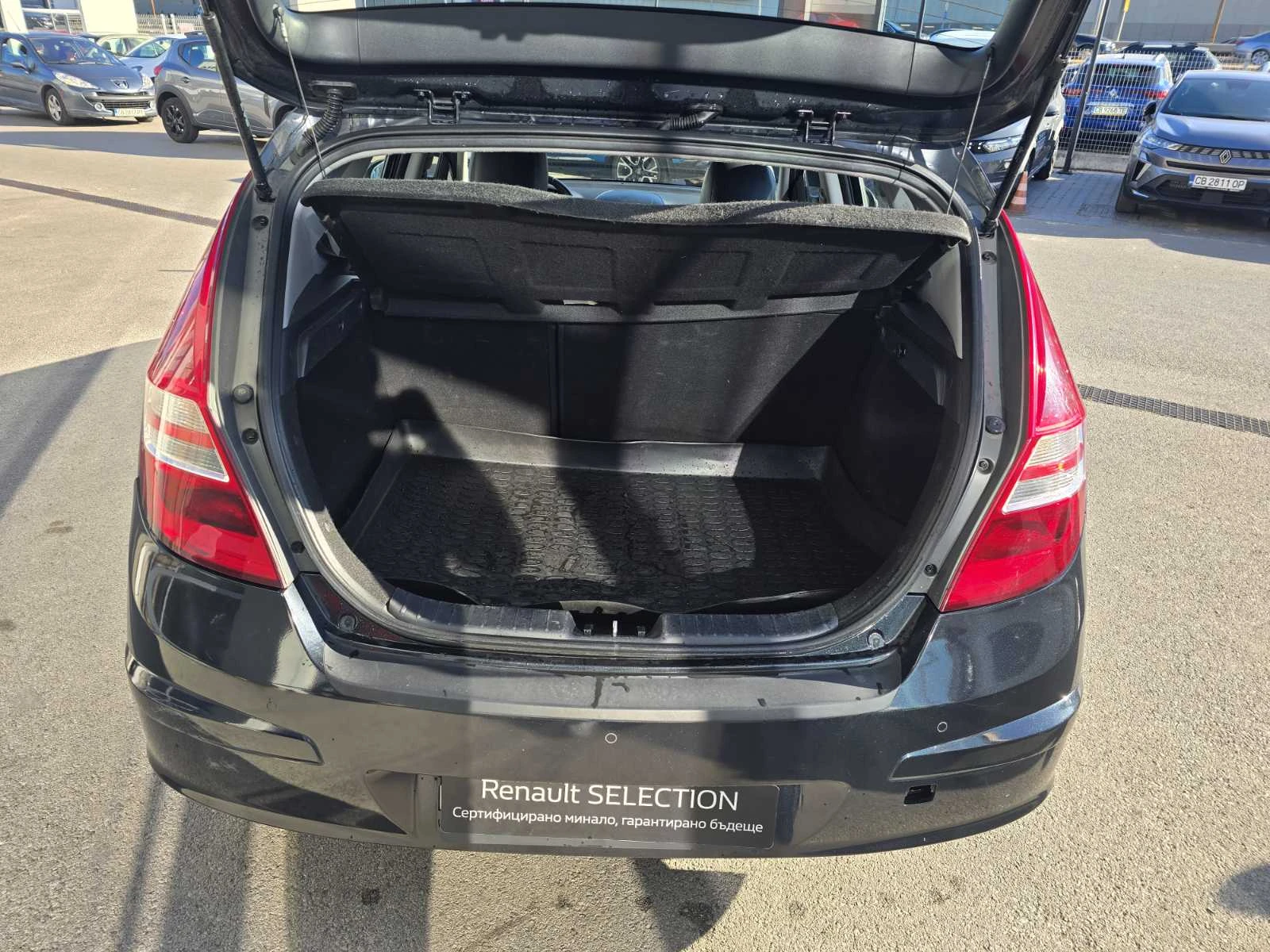 Hyundai I30 1.6 TCe 115hp EDC, снимка 16 - Автомобили и джипове - 56099535