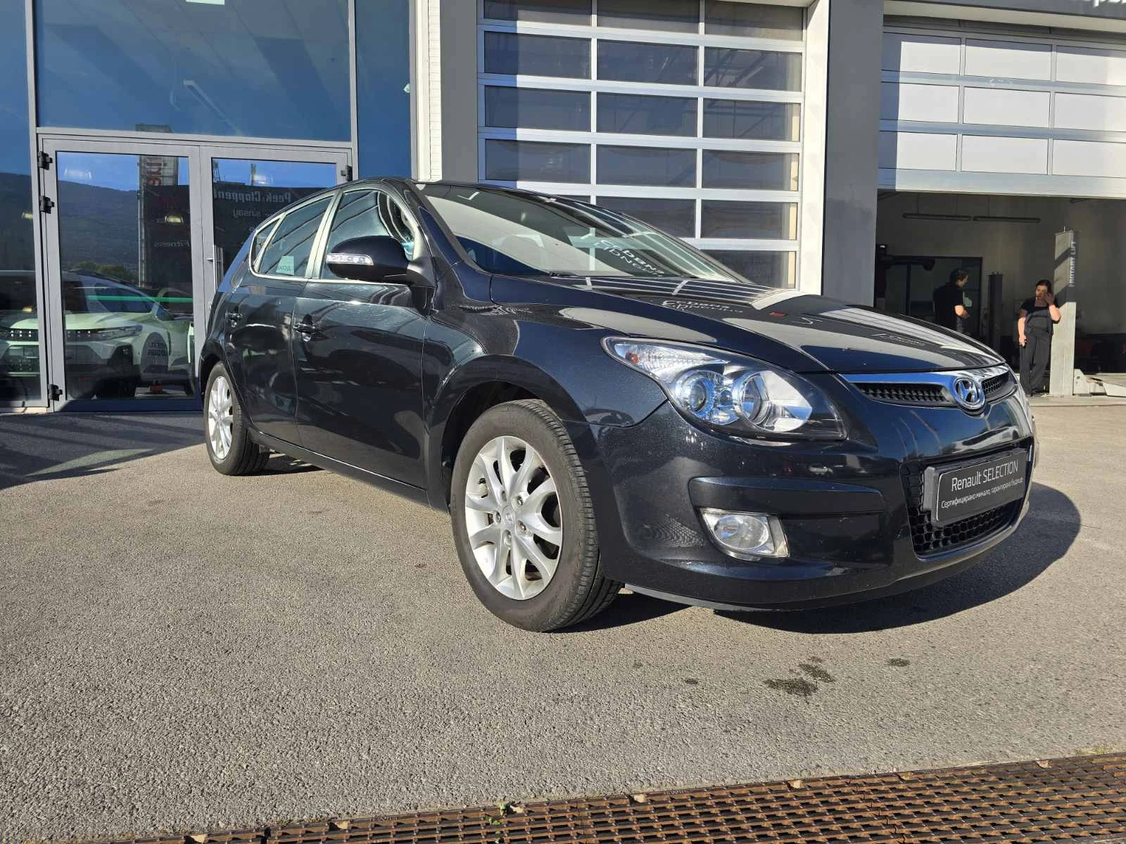 Hyundai I30 1.6 TCe 115hp EDC, снимка 2 - Автомобили и джипове - 56099535