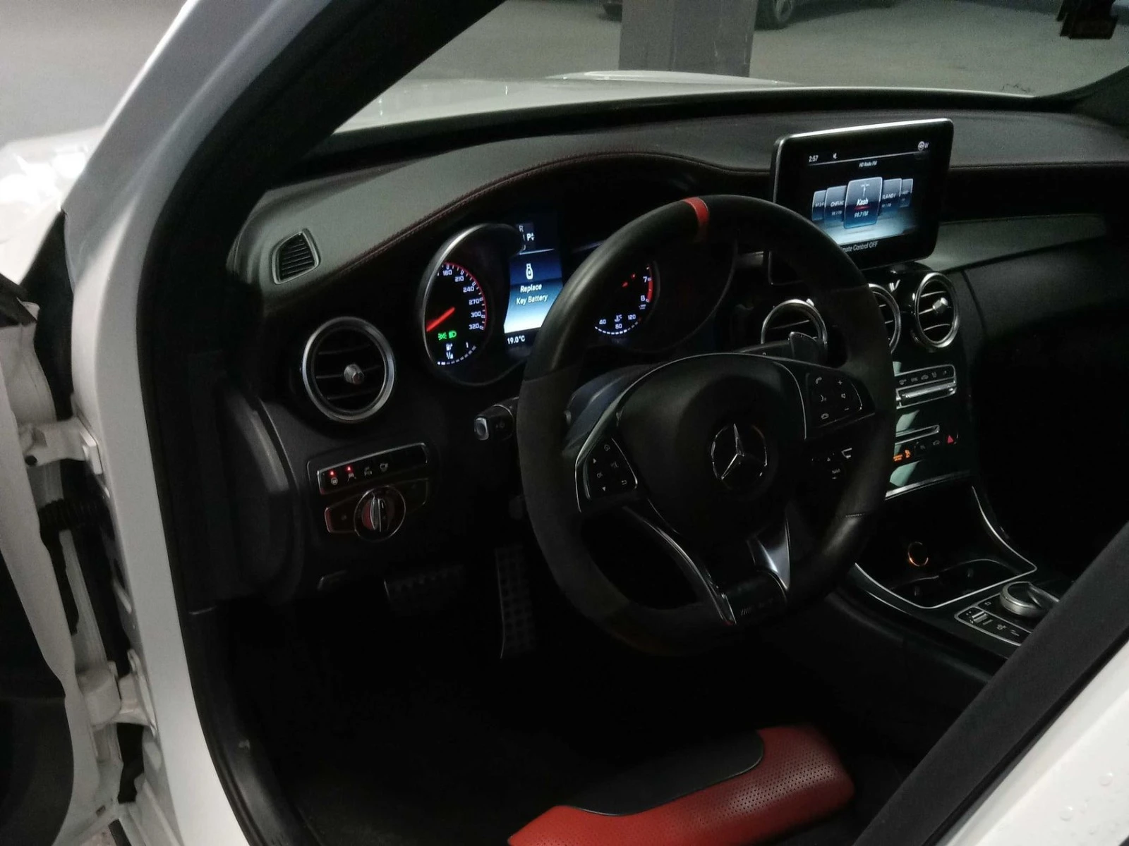 Mercedes-Benz C 63 AMG | S | ���� �� �������� & ���������� | Mobile.bg � ����������� 6