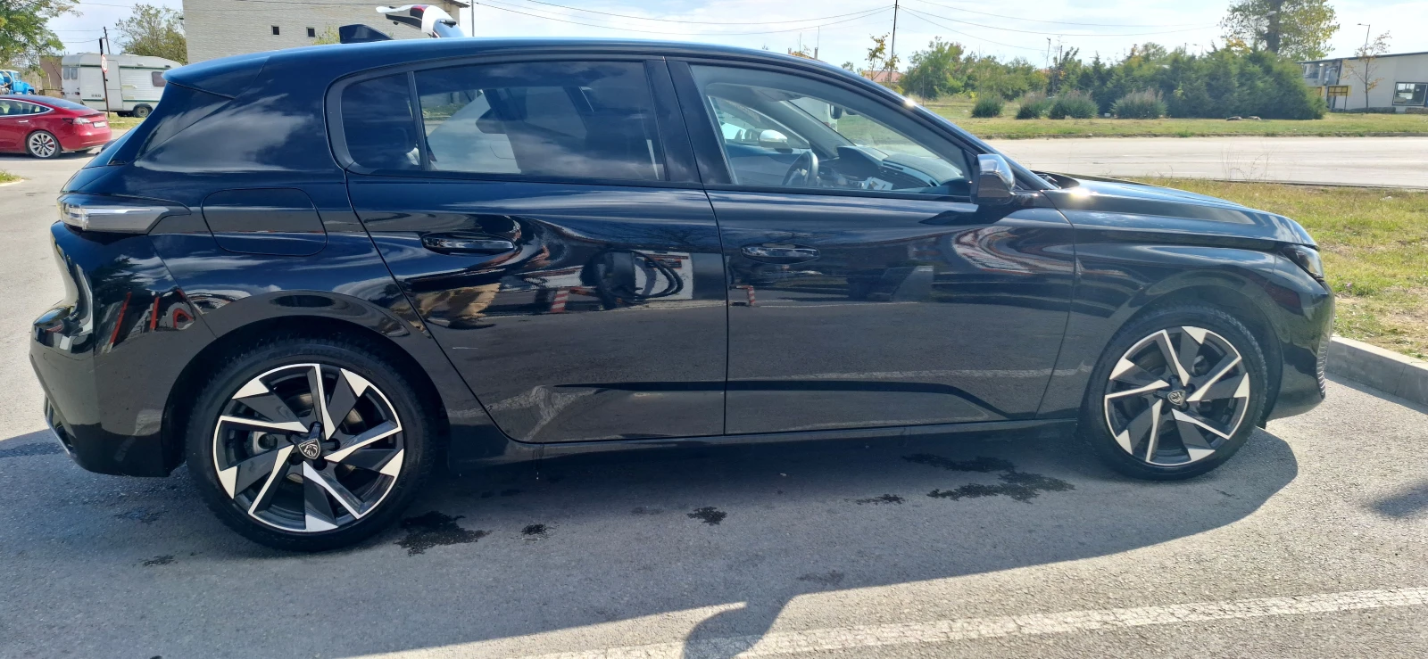 Peugeot 308 Allure Pack 1.2 PureTech 130 EAT8 EURO 6.4, снимка 3 - Автомобили и джипове - 56313631
