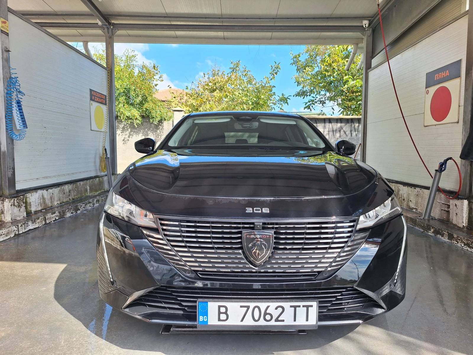 Peugeot 308 Allure Pack 1.2 PureTech 130 EAT8 EURO 6.4, снимка 8 - Автомобили и джипове - 56313631