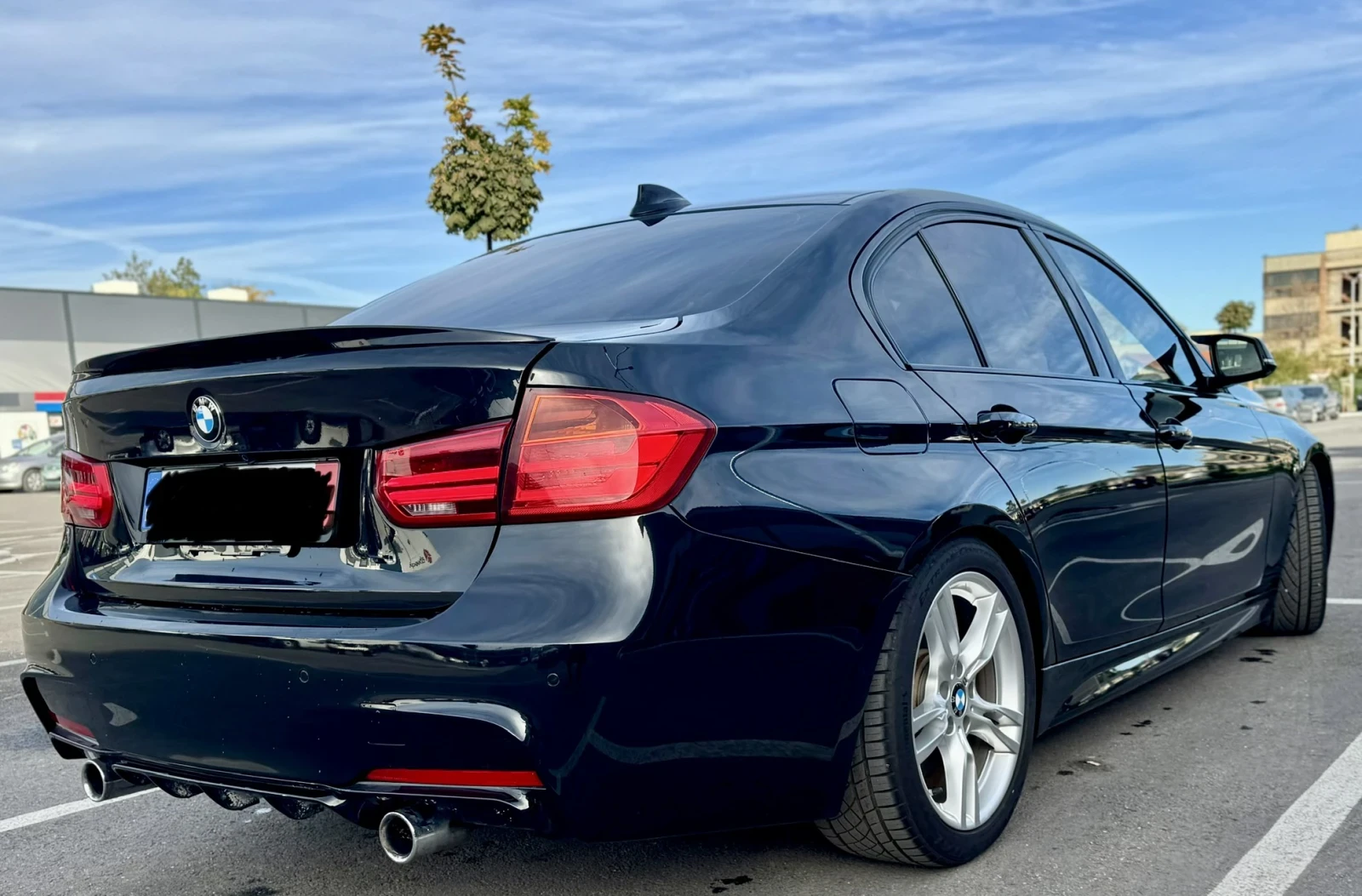 BMW 340 Xdrive* M-Pack* HeadUp* Harman/Kardon, снимка 3 - Автомобили и джипове - 56566234