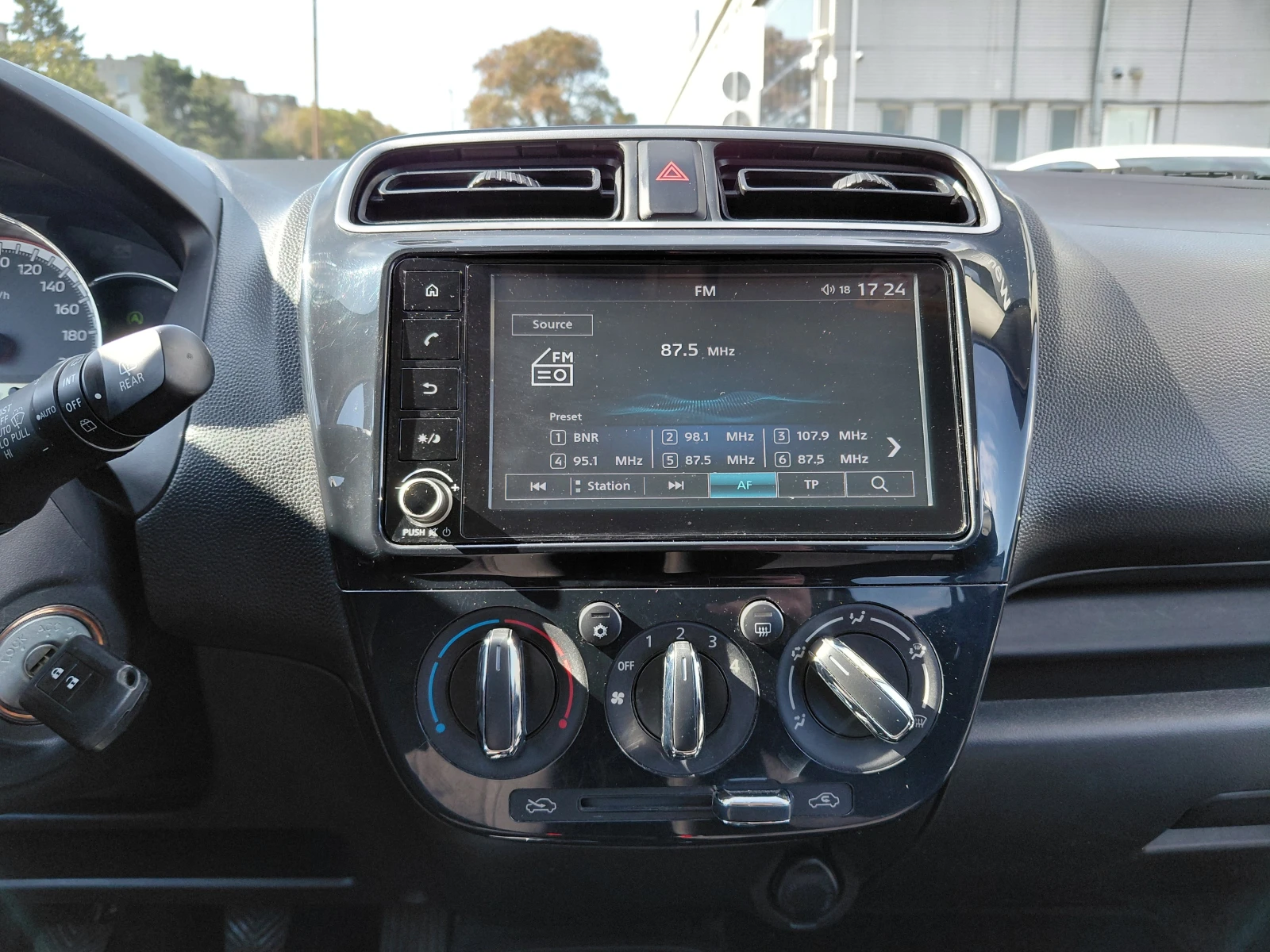 Mitsubishi Space star 1.2i/70�.� | Mobile.bg � ����������� 10