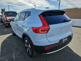 Volvo XC40 B5 Plus Bright Theme, снимка 4