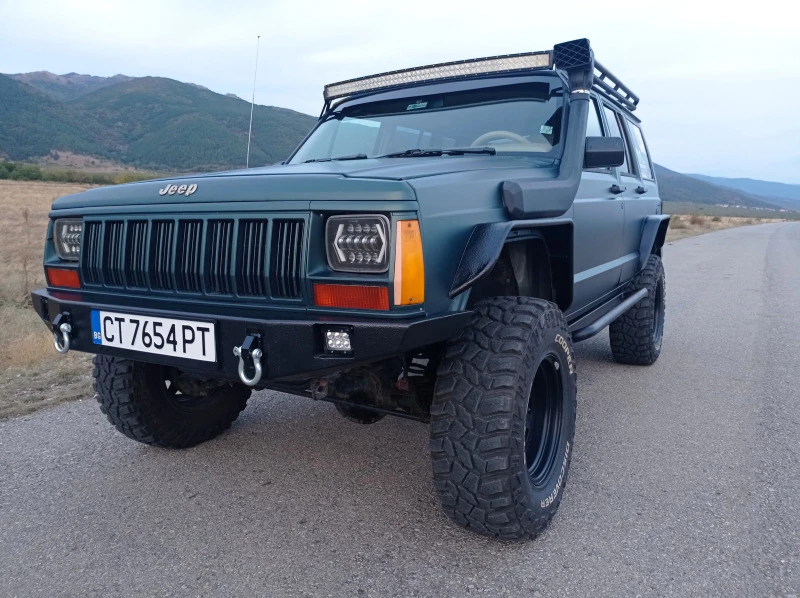 Jeep Cherokee 2.5 I, снимка 3 - Автомобили и джипове - 45448674