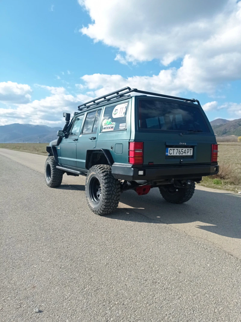 Jeep Cherokee 2.5 I, снимка 7 - Автомобили и джипове - 45448674