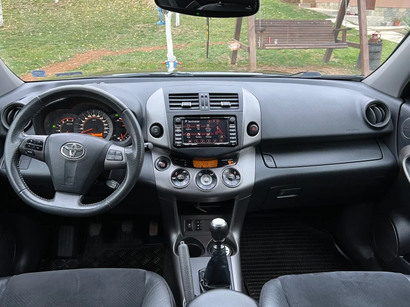 Toyota Rav4, снимка 10 - Автомобили и джипове - 47824684