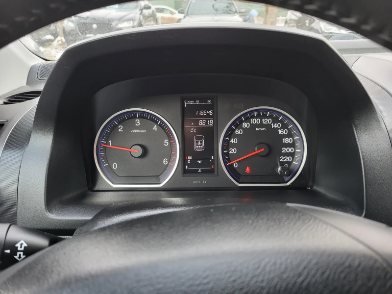 Honda Cr-v 2.2i-cdti, снимка 12 - Автомобили и джипове - 48703951