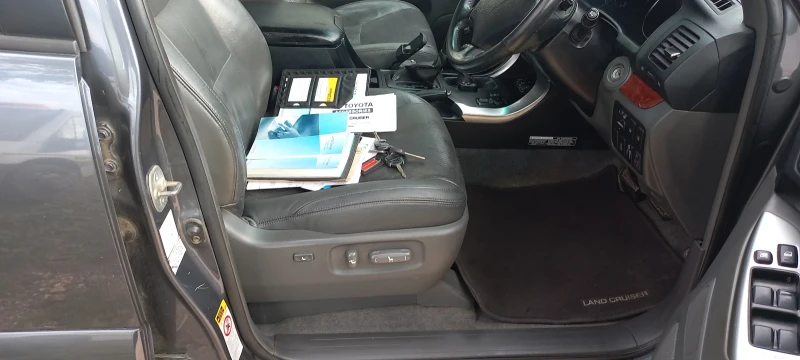 Toyota Land cruiser, снимка 7 - Автомобили и джипове - 53242206